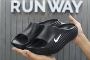 Nike ReactX Black